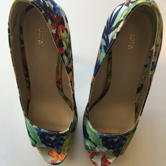 Tropical Print Peep Toe Heels by Apt. 9 - Picture 12 of 15
